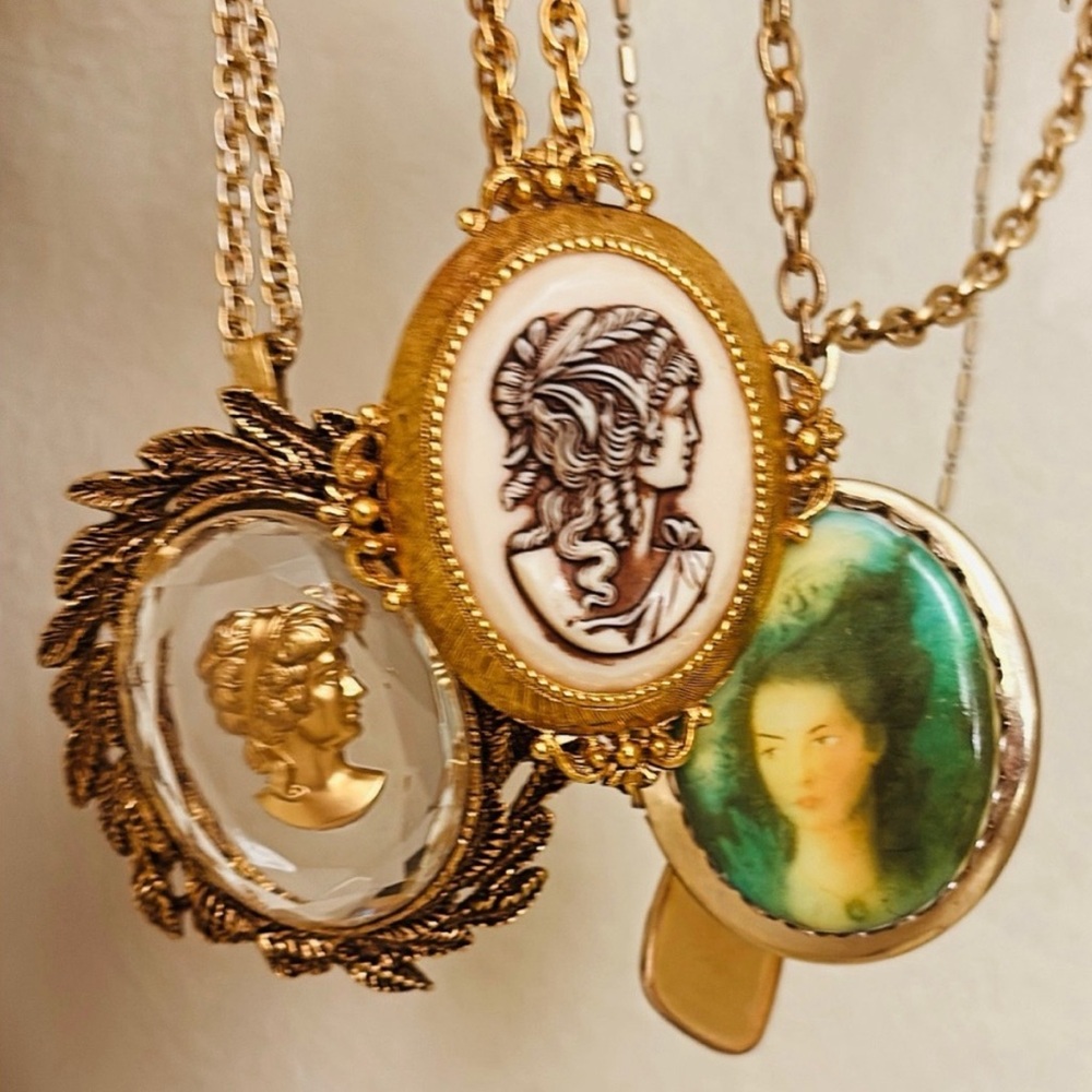 Vintage Cameo Pendant Necklace Costume Jewelry Bundle
